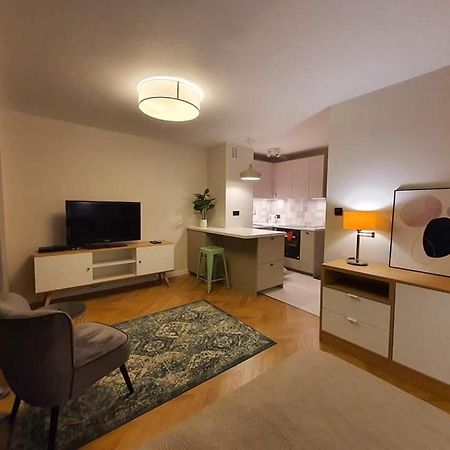 Mlociny Metro Apartment 3 Varsovia Exterior foto